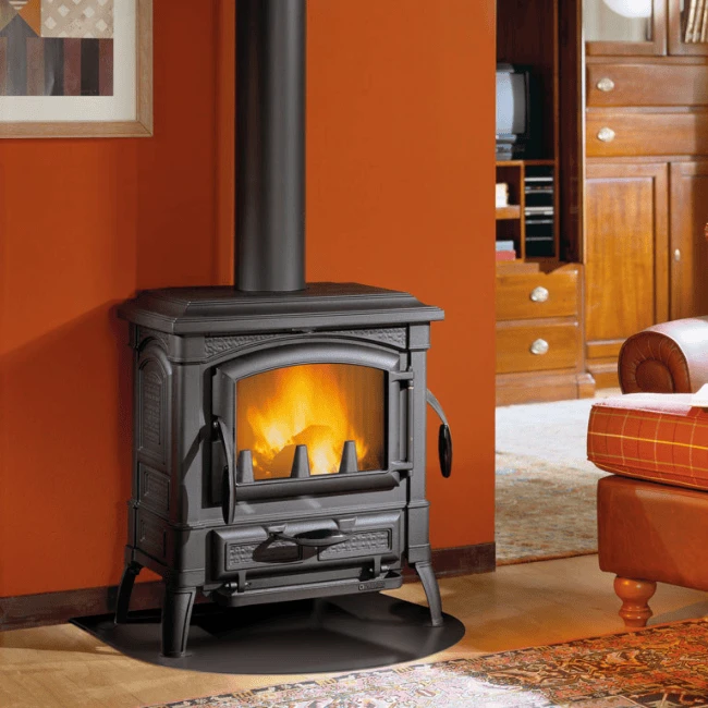 Poêle à Bois Isetta EVO 4.0 3 Poêle à Bois Isetta EVO 4.0 – Image 3