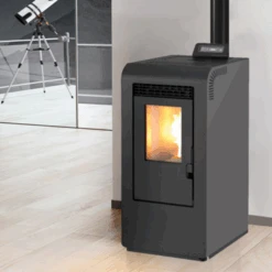 Poele à Granulés Giulia Evo -Poeleabois Boutique poele a granules giulia evo vignette guilia